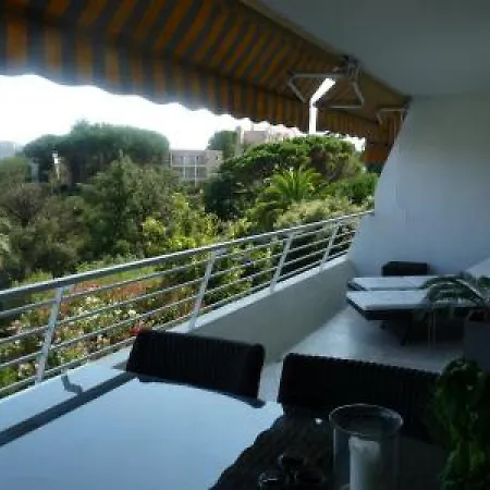 Two Bed In A Gated With Gardens In With Sea Views 865 * קאן