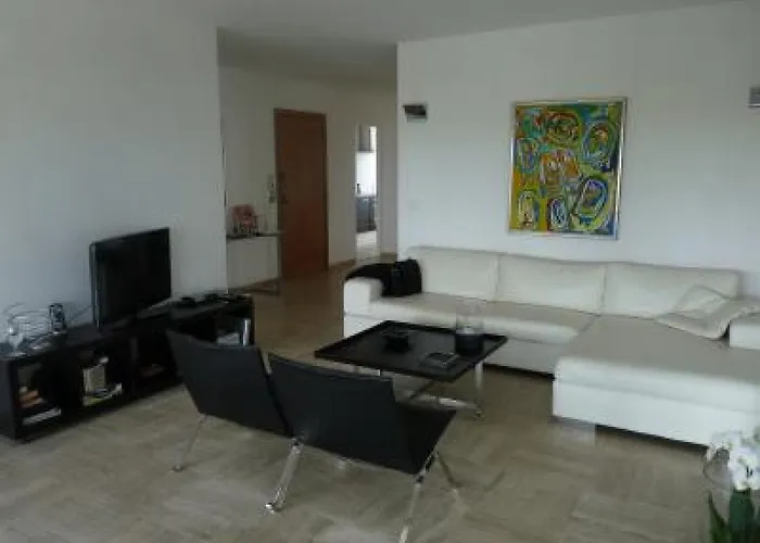 Lejlighed Two Bed In A Gated With Gardens In With Sea Views 865 *